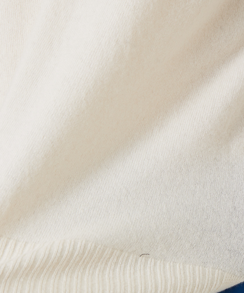 qualite（カリテ）の「ファインVネックプルオーバー（ニット/セーター・レディース・チャコールグレー/サックスブルー/オフホワイト・フリー）」の15枚目の写真