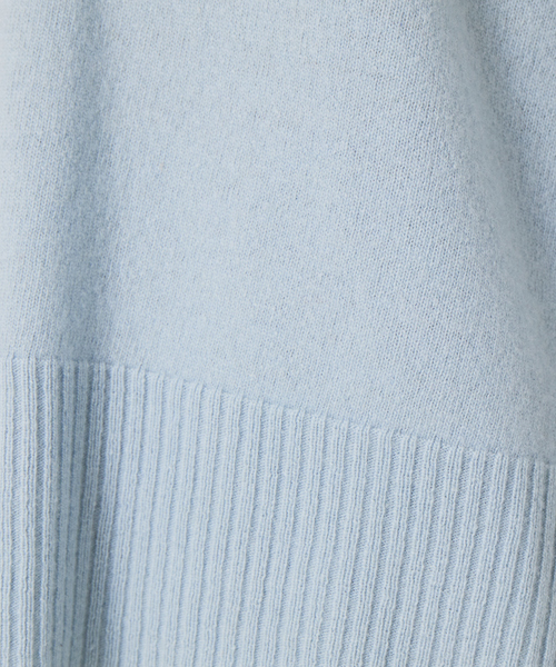 qualite（カリテ）の「ファインVネックプルオーバー（ニット/セーター・レディース・チャコールグレー/サックスブルー/オフホワイト・フリー）」の20枚目の写真