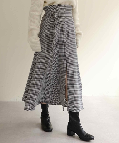 one after another NICE CLAUP（ワンアフターアナザーナイスクラップ）の「【新色追加】スタイルアップが叶う　フロントスリットマーメイドスカート（スカート・レディース・ピンク/アイボリー/ブラック/ブラック系その他・SMALL/MEDIUM）」の4枚目の写真