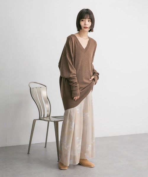 KBF（ケイビーエフ）の「アームウォーマーSETロングニット（ニット/セーター・レディース・グレー/レッド/ブラウン・ONE）」の21枚目の写真