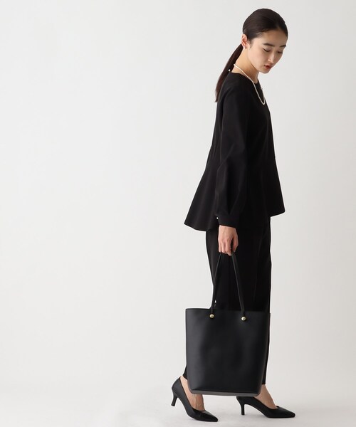 OPAQUE.CLIP（オペークドットクリップ）の「◆DELEGANT ダブルクロスペプラムブラウス【OPAQUE.CLIP NAVY】（シャツ/ブラウス・レディース・ナチュラル/ブラック/ネイビー・34/36/38/42/40）」の8枚目の写真