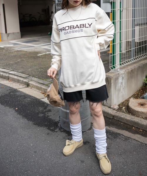 WEGO（ウィゴー）の「WEGO/パイピング裏起毛BIGスウェット（スウェット・レディース・オフホワイト/ネイビー・FREE）」の3枚目の写真