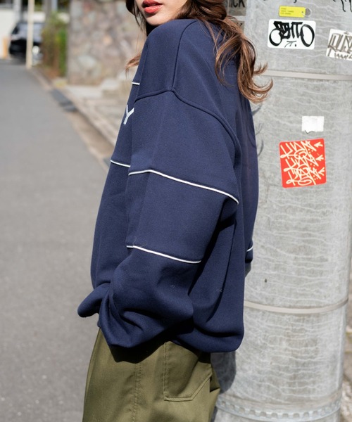 WEGO（ウィゴー）の「WEGO/パイピング裏起毛BIGスウェット（スウェット・レディース・オフホワイト/ネイビー・FREE）」の19枚目の写真