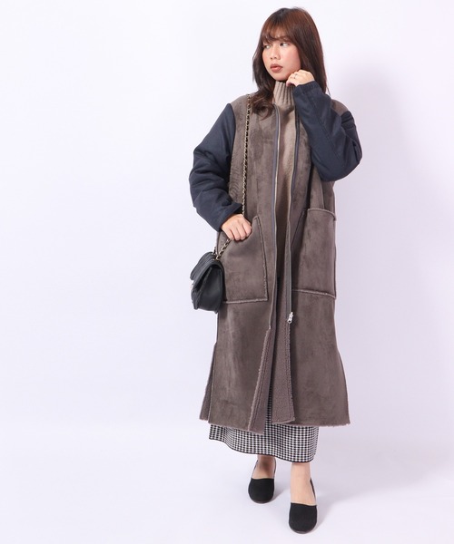 EGLANTINE(エグランティーヌ)の「EGLANTINE フェイクムートン リバーシブルコート(ムートンコート・レディース・ライトベージュ/モカ/チャコール・40)」の8枚目の写真