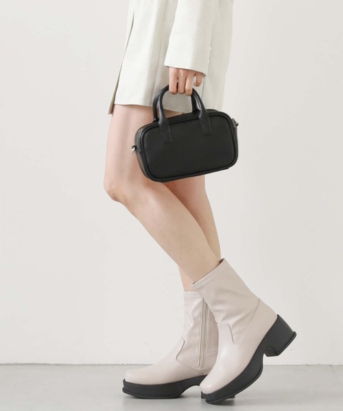 archives（アルシーヴ）の「スクエアボストン（ボストンバッグ・レディース・アイボリー/グレー/ブラック・FREE）」の12枚目の写真