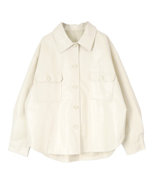 titivate(ティティベイト)の「エコレザーオーバーサイズシャツジャケット(ライダースジャケット・レディース・グレイッシュベージュ/アイボリー/ブラック・S/M)」の4枚目の写真