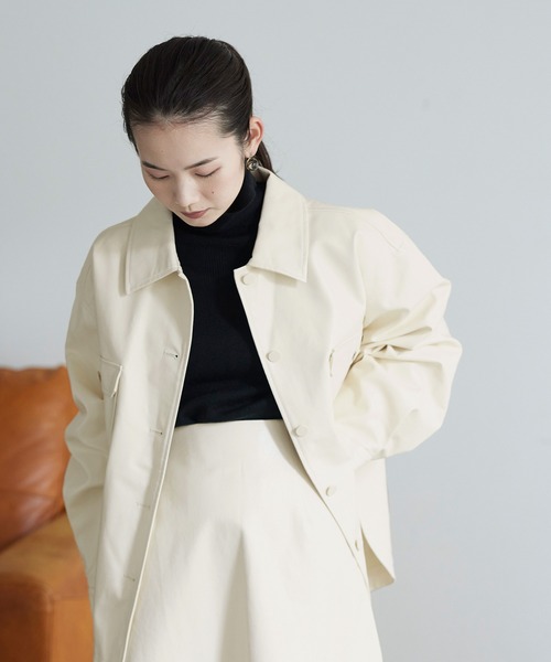 titivate(ティティベイト)の「エコレザーオーバーサイズシャツジャケット(ライダースジャケット・レディース・グレイッシュベージュ/アイボリー/ブラック・S/M)」の7枚目の写真