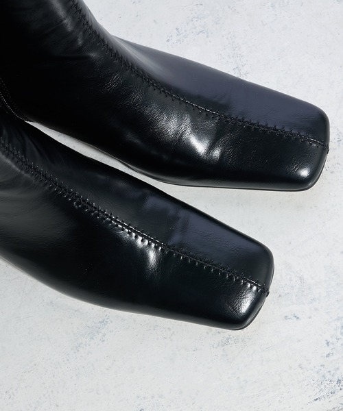 Lui's（ルイス）の「ローヒールスクエアトゥショートブーツ（ブーツ・レディース・ブラック/オフホワイト・24.5cm/23.5cm）」の7枚目の写真