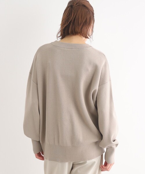 SHOO・LA・RUE（シューラルー）の「◆【洗える】ナチュラルに体型カバー ロゴニット（ニット/セーター・レディース・グレー/ダークネイビー/ライトベージュ・00）」の6枚目の写真