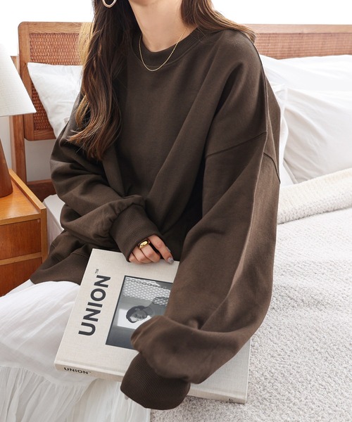 andme（アンドミー）の「【新色追加】スウェットボリューム袖トップス（スウェット・レディース・ホワイト/ブラック/オートミール/ライトベージュ/ライトピンク/ブルー/ライトブルー/ブラウン/イエロー/コーラルピンク/ネイビー/杢グレー・FREE）」の5枚目の写真