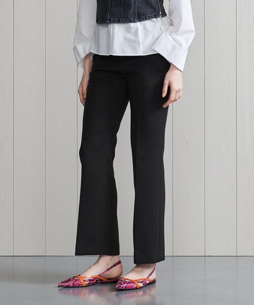 H BEAUTY&YOUTH UNITED ARROWS(エイチビューティーアンドユースユナイテッドアローズ)の「<H>TRIPLE CLOTH SLIM PANTS/パンツ(スラックス・レディース・ブラック・S/M)」の1枚目の写真