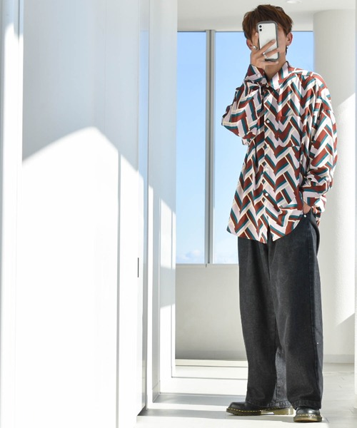 Ritzy（リッツィー）の「ポリ総柄プリント(C柄) ドロップショルダー LSシャツ レディース メンズ（シャツ/ブラウス・メンズ・ブラウン/ネイビー/ブラック・MEDIUM/LARGE/X-LARGE）」の14枚目の写真