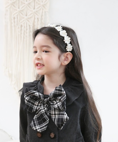 【新品】アントワーヌブーケカチューシャ(黒白) Rora（ローラ）の「エトワ 小さな星花 カチューシャ / お花 花