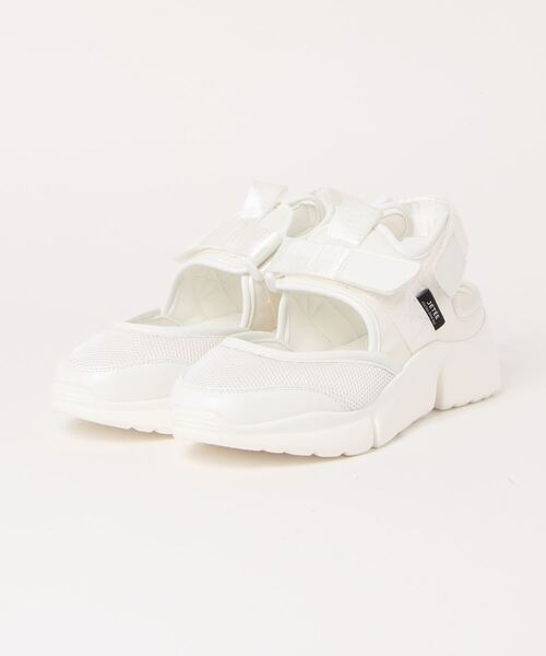 JETEE(ジュテ)の「JETEE / JE2210-359 / スニーカーサンダル(サンダル・レディース・ブラック/ホワイト・M/L)」の2枚目の写真