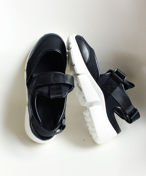 JETEE(ジュテ)の「JETEE / JE2210-359 / スニーカーサンダル(サンダル・レディース・ブラック/ホワイト・M/L)」の5枚目の写真