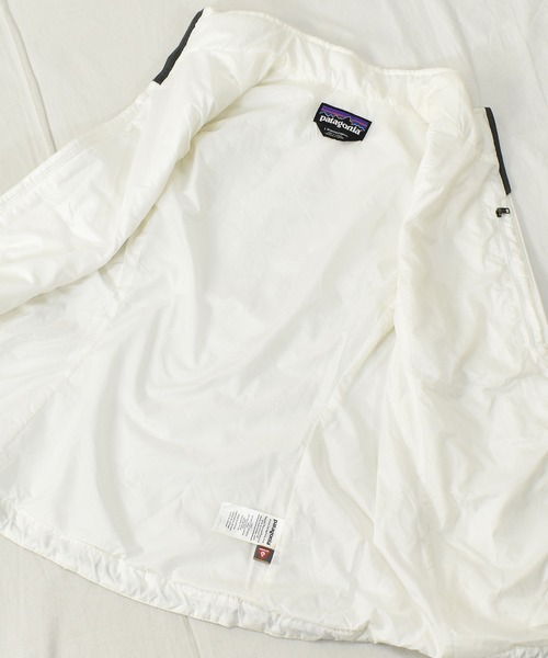 patagonia（パタゴニア）の「【ヴィンテージ古着】Patagonia / パタゴニア ナノ・パフ ベスト ライトダウンベスト（ダウンベスト・レディース・ホワイト・LARGE）」の8枚目の写真