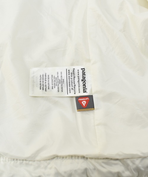 patagonia（パタゴニア）の「【ヴィンテージ古着】Patagonia / パタゴニア ナノ・パフ ベスト ライトダウンベスト（ダウンベスト・レディース・ホワイト・LARGE）」の11枚目の写真