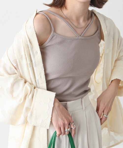 Chillfar（チルファー）の「パット付きデザインキャミソール（キャミソール・レディース・グレイッシュベージュ/ブラック/オフホワイト/レモンイエロー/オレンジ・FREE）」の4枚目の写真