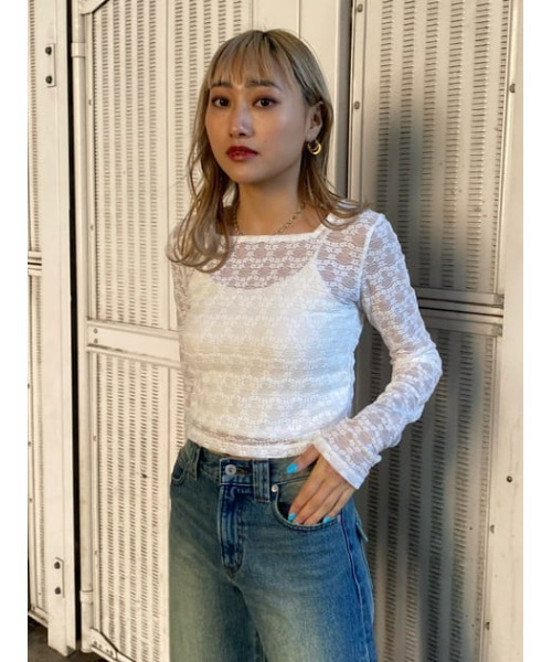 ラグアジェム　レーストップス　白 LAGUA GEM（ラグアジェム）の「FLOR LACE HOODIE トップス（T