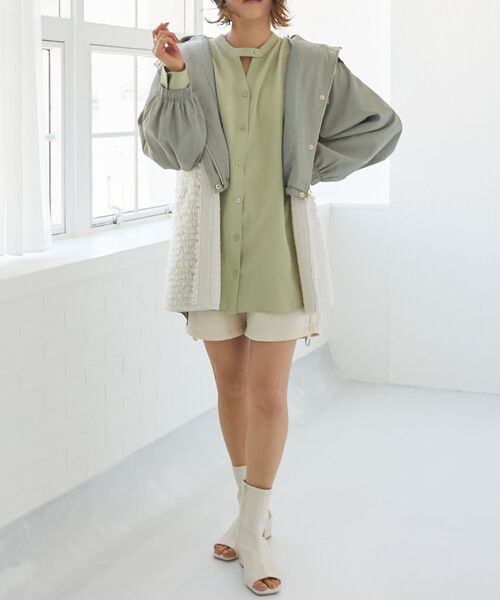 MAJESTIC LEGON(マジェスティックレゴン)の「2way肩あきレディシャツ(シャツ/ブラウス・レディース・オフホワイト/ブルー/ベージュ/グリーン/グリーン系その他・MEDIUM)」の12枚目の写真