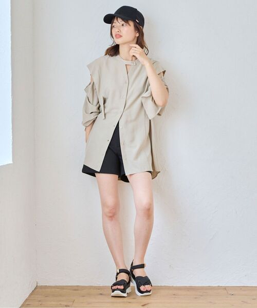 MAJESTIC LEGON(マジェスティックレゴン)の「2way肩あきレディシャツ(シャツ/ブラウス・レディース・オフホワイト/ブルー/ベージュ/グリーン/グリーン系その他・MEDIUM)」の13枚目の写真