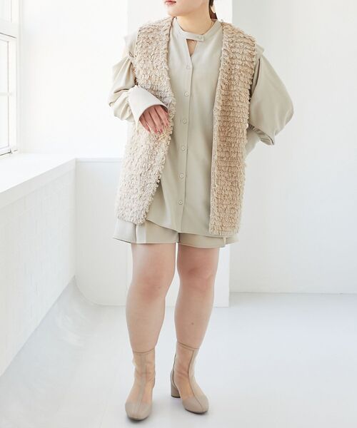 MAJESTIC LEGON(マジェスティックレゴン)の「2way肩あきレディシャツ(シャツ/ブラウス・レディース・オフホワイト/ブルー/ベージュ/グリーン/グリーン系その他・MEDIUM)」の22枚目の写真