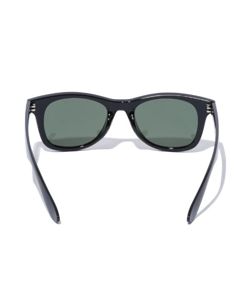 NEW ERA(ニューエラ)の「NEW ERA/ニューエラ サングラス 偏光 ウェリントン シャイニーブラックフレーム グレーポラライズドレンズ 13517747(サングラス・メンズ・ブラック×グレー・FREE)」の3枚目の写真