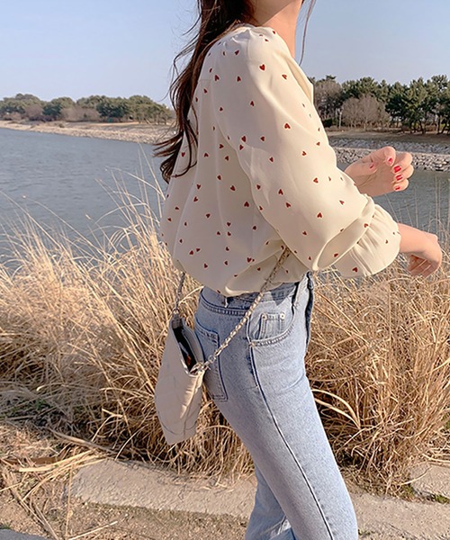 NinaetLina（ニナエリナ）の「ハート柄 シャツブラウス レディース 長袖（シャツ/ブラウス・レディース・ベージュ/レッド/ブラック・FREE）」の5枚目の写真