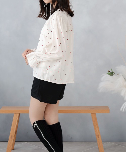 NinaetLina（ニナエリナ）の「ハート柄 シャツブラウス レディース 長袖（シャツ/ブラウス・レディース・ベージュ/レッド/ブラック・FREE）」の12枚目の写真