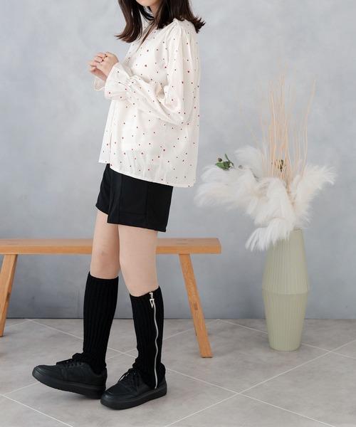 NinaetLina（ニナエリナ）の「ハート柄 シャツブラウス レディース 長袖（シャツ/ブラウス・レディース・ベージュ/レッド/ブラック・FREE）」の13枚目の写真