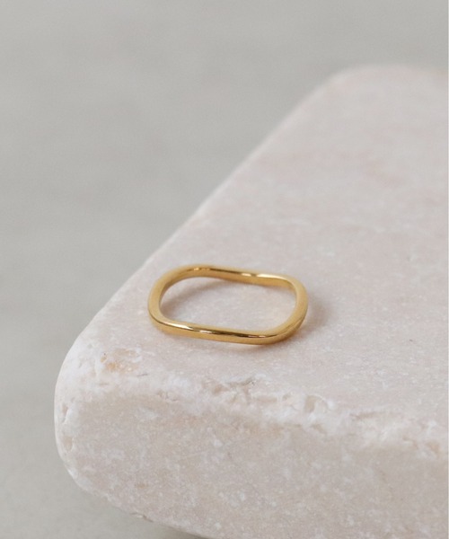 Three Four Time（ｽﾘｰﾌｫｰﾀｲﾑ）の「プレーンウェーブリング＃11（サージカルステンレス316L）（リング・レディース・シルバー/ピンクゴールド/ゴールド・#11）」の4枚目の写真