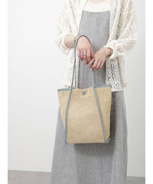 Samansa Mos2 blue（サマンサモスモスブルー）の「くるみパイピングサマートートバッグ（ハンドバッグ・レディース・ベージュ/ブラック/サックスブルー・ﾌﾘ-）」の16枚目の写真