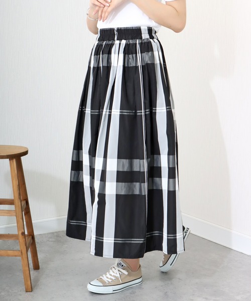 libelle more（リベル モア）の「《洗える》ビッグチェック柄ロングフレアースカート（スカート・レディース・ネイビー/アイボリー/ブラック・M/L）」の16枚目の写真