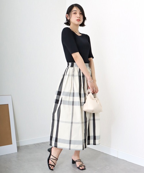 libelle more（リベル モア）の「《洗える》ビッグチェック柄ロングフレアースカート（スカート・レディース・ネイビー/アイボリー/ブラック・M/L）」の13枚目の写真