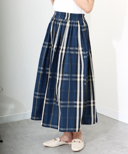 libelle more（リベル モア）の「《洗える》ビッグチェック柄ロングフレアースカート（スカート・レディース・ネイビー/アイボリー/ブラック・M/L）」の17枚目の写真
