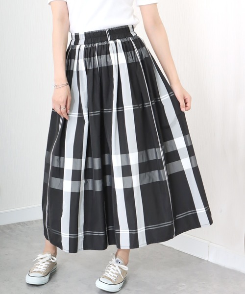libelle more（リベル モア）の「《洗える》ビッグチェック柄ロングフレアースカート（スカート・レディース・ネイビー/アイボリー/ブラック・M/L）」の4枚目の写真