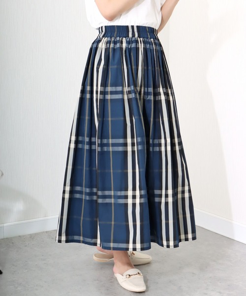 libelle more（リベル モア）の「《洗える》ビッグチェック柄ロングフレアースカート（スカート・レディース・ネイビー/アイボリー/ブラック・M/L）」の5枚目の写真