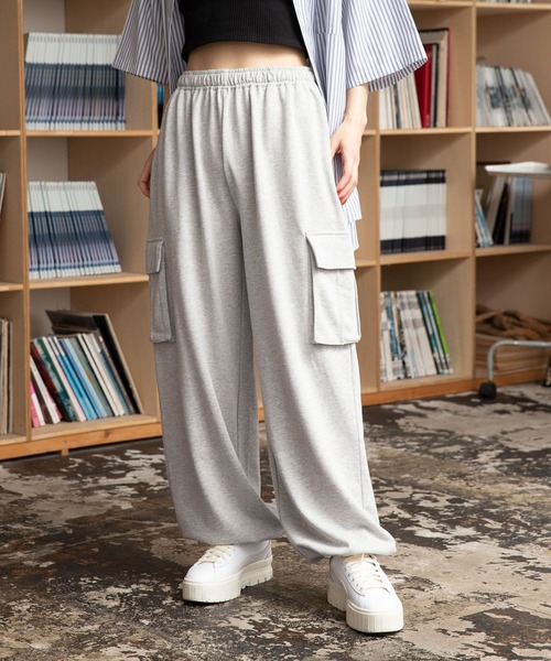 PBLIM(ページボーイリム)の「PBLIM/スウェットカーゴパンツ(スウェットパンツ・レディース・ブラック/グレー・MEDIUM/LARGE)」の14枚目の写真