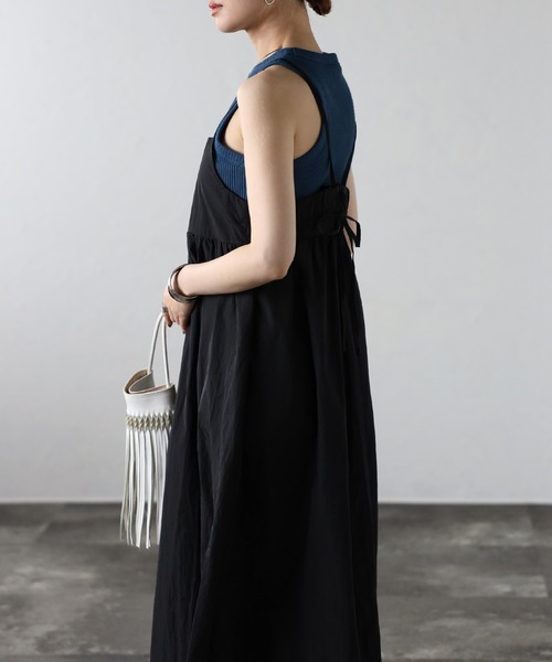 Bonjour Sagan（ボンジュールサガン）の「ナイロンレースアップキャミワンピース（ワンピース・レディース・ブラック/キナリ・FREE）」の13枚目の写真