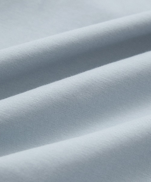ADAM ET ROPE'(アダムエロペ)の「【サステナブル・WEB限定】ペプラムギャザースリーブプルオーバー(Tシャツ/カットソー・レディース・オフホワイト/ブラック/サックスブルー・FREE)」の18枚目の写真