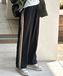 Java（ジャバ）の「《JaVa ジャバコラボ》ジャージ素材ダブルライン オーバーサイズ トラックパンツ（セットアップ可能）（スウェットパンツ）」