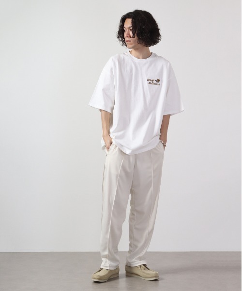 ATELANE(アテレーン)の「ルーズシルエット刺繍半袖Tシャツ(Tシャツ/カットソー・メンズ・ホワイト/ブラック/グリーン・M/L)」の14枚目の写真
