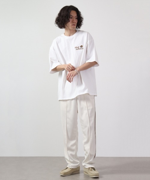 ATELANE(アテレーン)の「ルーズシルエット刺繍半袖Tシャツ(Tシャツ/カットソー・メンズ・ホワイト/ブラック/グリーン・M/L)」の7枚目の写真