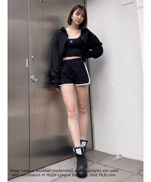 GYDA（ジェイダ）の「GYDA [MLB] サイドLOGOスウェットショートパンツ（スウェットパンツ・レディース・グレー/オフホワイト/ブラック・FREE）」の18枚目の写真