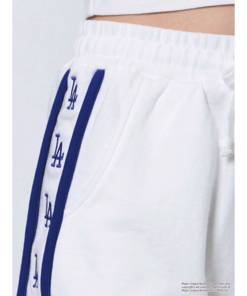 GYDA（ジェイダ）の「GYDA [MLB] サイドLOGOスウェットショートパンツ（スウェットパンツ・レディース・グレー/オフホワイト/ブラック・FREE）」の10枚目の写真