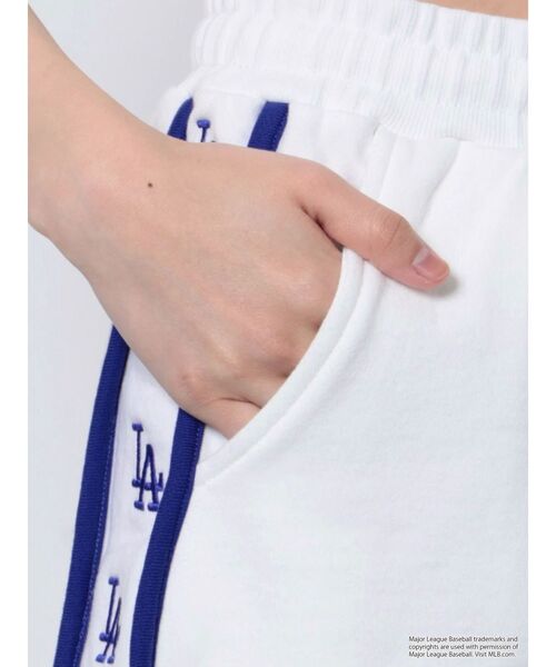 GYDA（ジェイダ）の「GYDA [MLB] サイドLOGOスウェットショートパンツ（スウェットパンツ・レディース・グレー/オフホワイト/ブラック・FREE）」の22枚目の写真