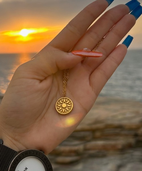 INTER FACTORY(インターファクトリー)の「AINA - チャームネックレス made in INTER FACTORY(ネックレス・レディース・ゴールド・FREE)」の6枚目の写真