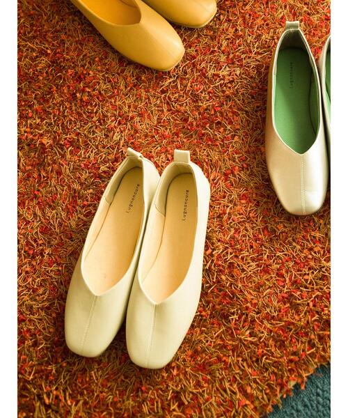 Lugnoncure（ルノンキュール）の「柔らかフラットシューズ（その他シューズ・レディース・ベージュ/オフホワイト/シルバー/ブラック・L/M）」の2枚目の写真