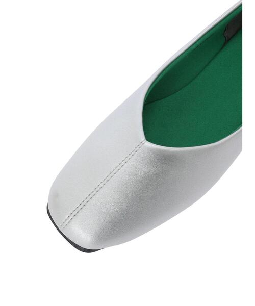 Lugnoncure（ルノンキュール）の「柔らかフラットシューズ（その他シューズ・レディース・ベージュ/オフホワイト/シルバー/ブラック・L/M）」の20枚目の写真