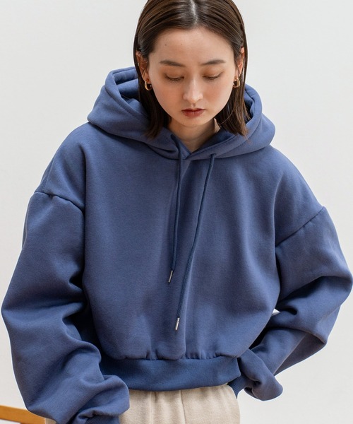 HOLIDAY スエットフーディ完売品美品です! セール】クロップド丈 フーディー スウェット パーカー